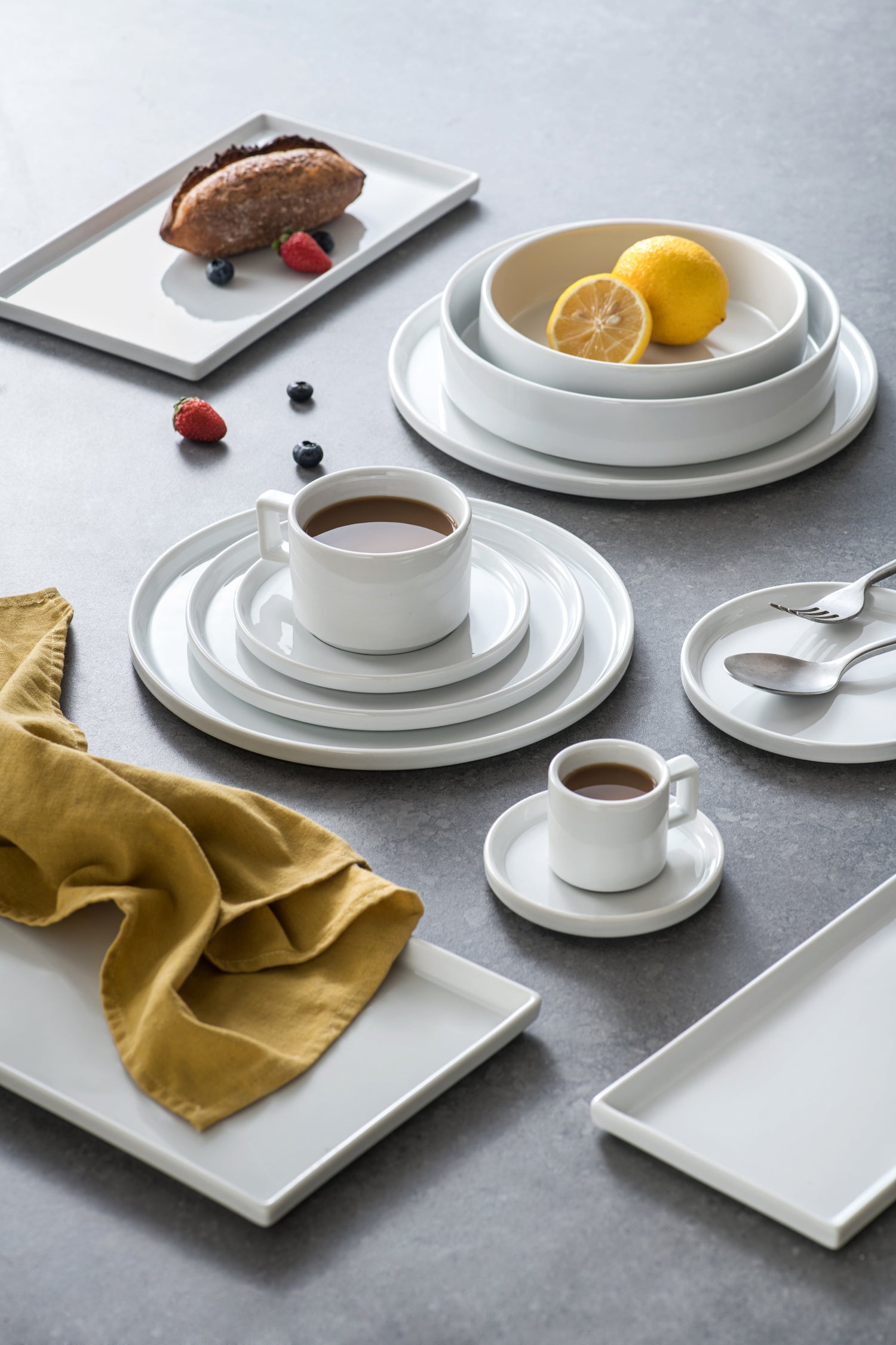 Modern Round Dinnerware Collection | Palate & Plate