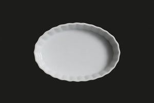AW8100: 6" Oval Cream Brulee 6 oz. White Chinaware Top View