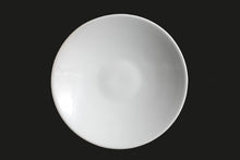 AW8890: 8.5" Round Deep Plate White Chinaware Top View