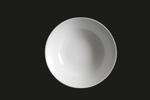 HP0206: 7" Round Coupe Bowl 22 oz. White Side View